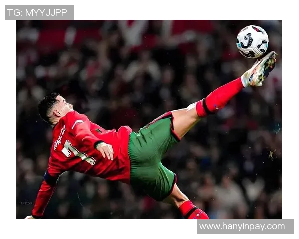 足球明星C罗奢华游艇揭秘引发全球关注与热议