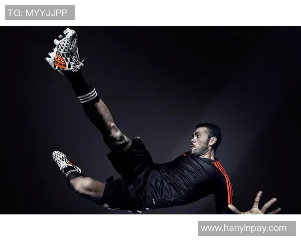 足球明星如何在镜头前展现自我魅力与运动风采的拍摄技巧与心得分享 足球明星如何在镜头前展现自我魅力与运动风采的拍摄技巧与心得分享