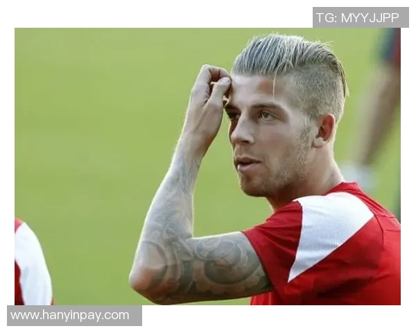 足球明星复古发型女的时尚魅力与个性风格解析 足球明星复古发型女的时尚魅力与个性风格解析