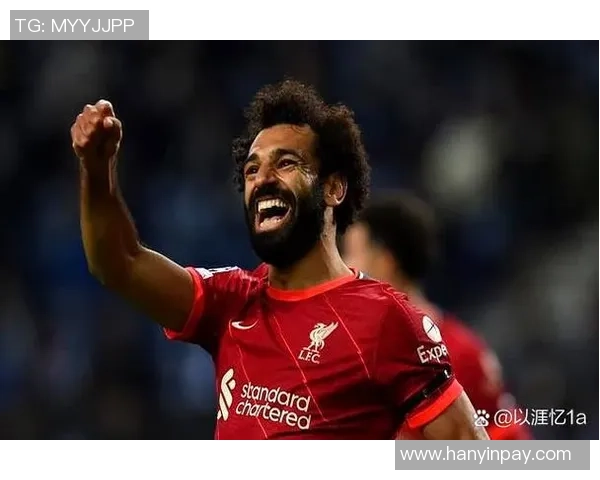 足球明星携手包展现时尚魅力真实图片大赏 足球明星携手包展现时尚魅力真实图片大赏