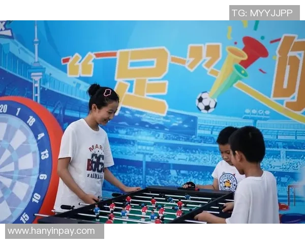 足球明星进球后热舞瞬间回顾激情四溢的庆祝时刻与球迷共享欢乐 足球明星进球后热舞瞬间回顾激情四溢的庆祝时刻与球迷共享欢乐